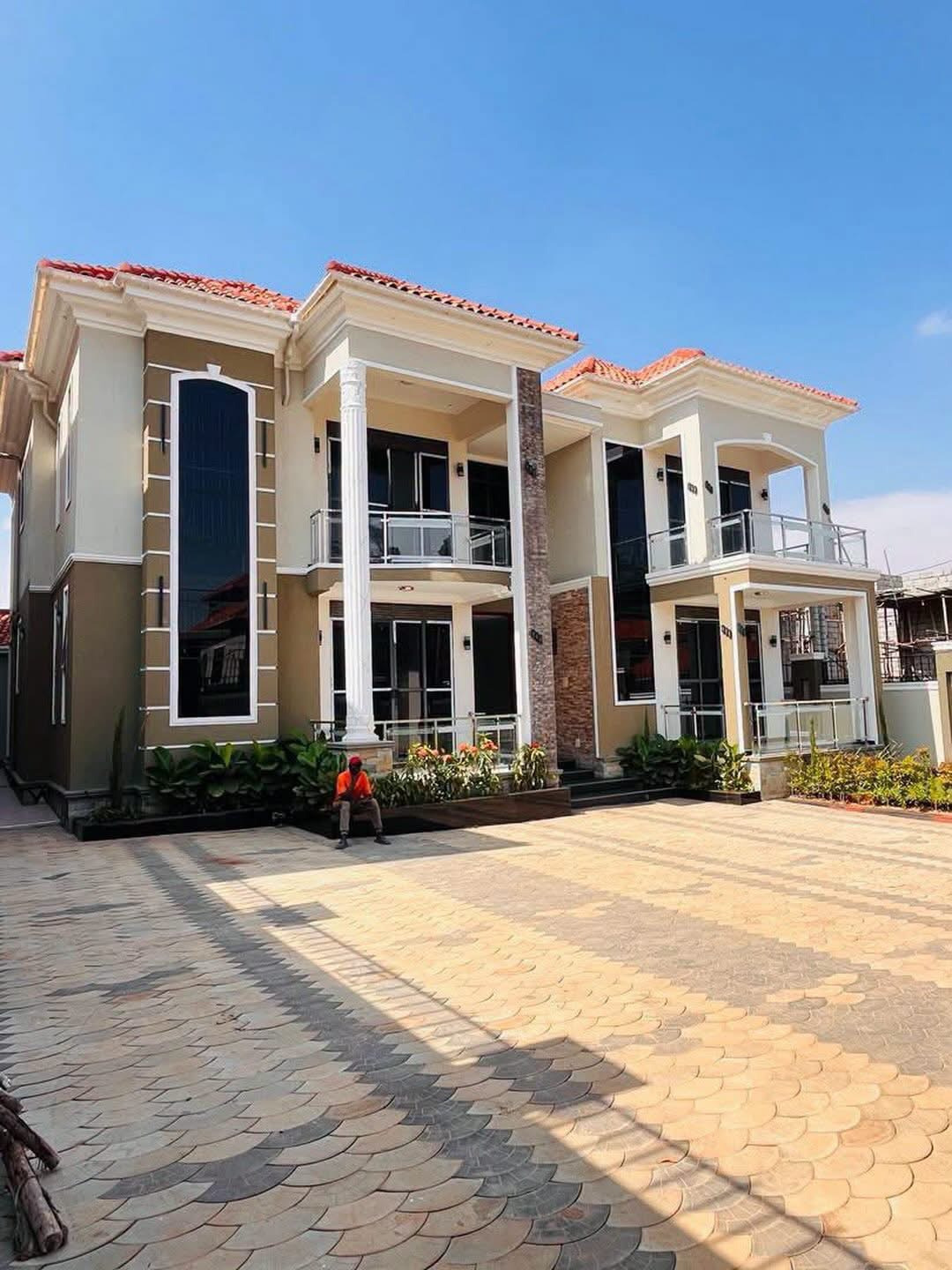 6 Bed Maisonette in Najjera